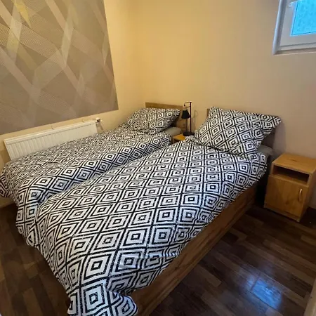 Nika Lägenhet *